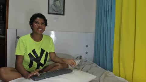 hannahsexy  online show from February 3, 5:40 am