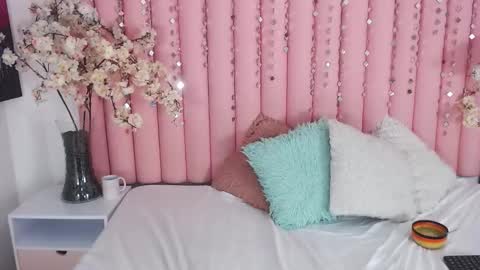 Hanna Venza online show from March 6, 12:20 am