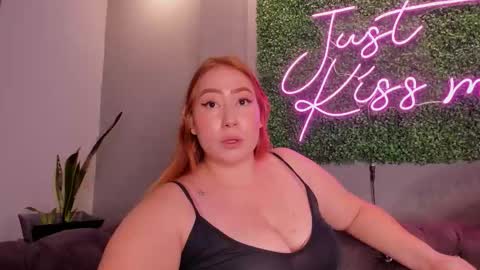 Snapshot of hannamartinn_ chatting on October 9, 5:18 pm hannamartinn_ online show from October 9, 5:18 pm