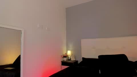 hannamartinnez online show from December 16, 8:15 pm