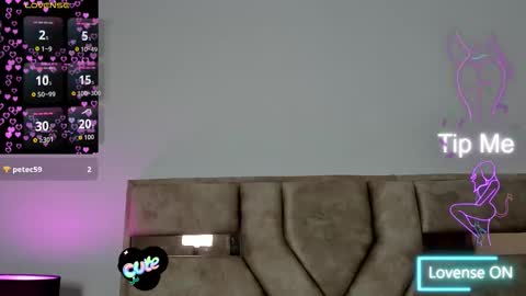 hannarodrigueez online show from March 28, 9:49 pm