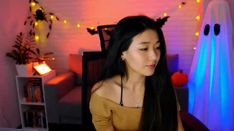 hannarosie online show from October 18, 10:30 am