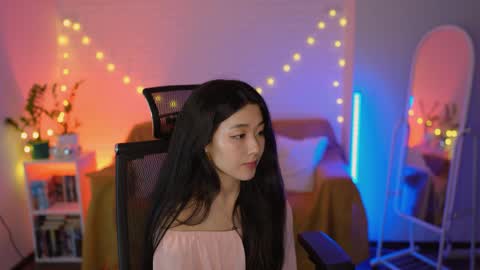 hannarosie online show from April 10, 8:02 pm