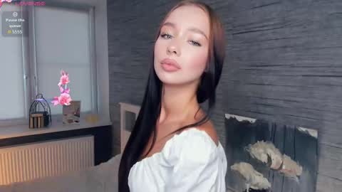 Snapshot of hannavaile chatting on September 14, 8:05 am Hanna online show from September 14, 8:05 am