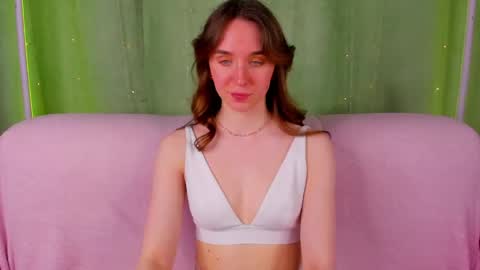 Hannavanilla online show from April 16, 8:47 am