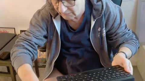 charly online show from February 15, 3:00 pm