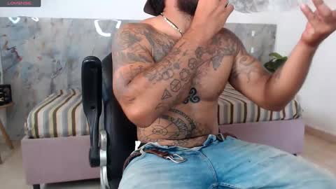 hanz_col online show from April 16, 2:28 pm