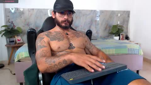 hanz_col online show from June 7, 2:22 pm