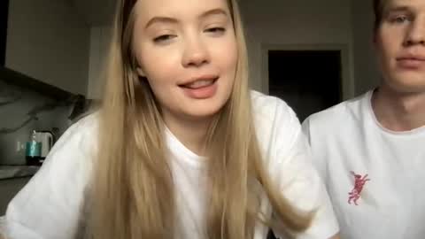 happy__fam online show from May 22, 10:22 am