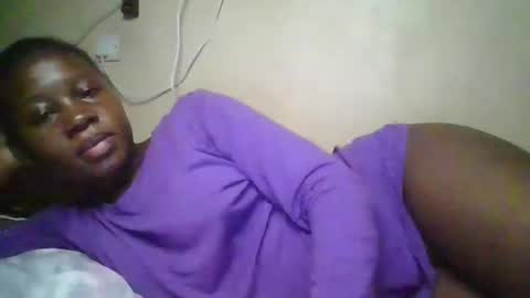 happy_dimple online show from October 4, 9:34 pm