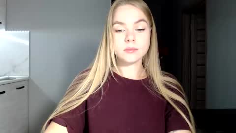 Snapshot of happy_fox_ chatting on September 23, 9:10 pm happy_fox_ online show from September 23, 9:10 pm