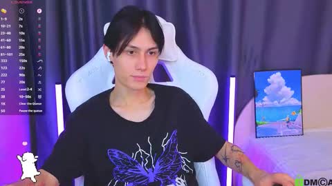 Mark online show from December 2, 11:36 pm