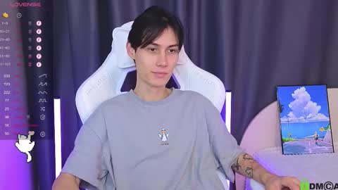 Mark online show from November 22, 10:40 pm