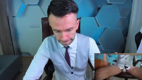 Steve online show from April 12, 3:10 am