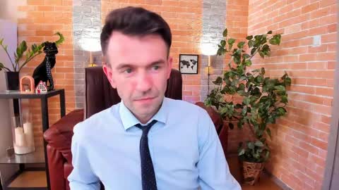 Snapshot of hard_and_juici chatting on February 16, 1:38 pm Steve online show from February 16, 1:38 pm