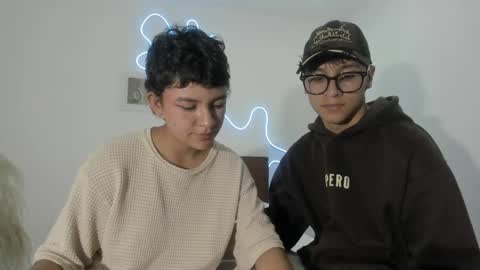 kade and demi independent models online show from April 3, 4:08 am