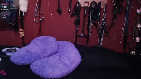 greta online show from June 10, 9:02 pm