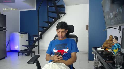 Andres Dean online show from February 9, 8:11 pm