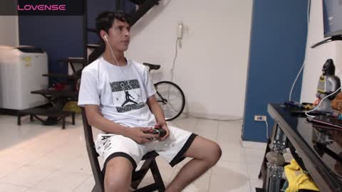 Snapshot of hardsexlove08 chatting on February 26, 1:03 am Andres Dean online show from February 26, 1:03 am