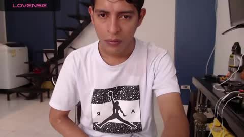 Snapshot of hardsexlove08 chatting on February 25, 6:55 pm Andres Dean online show from February 25, 6:55 pm