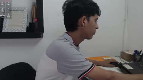 Snapshot of hardsexlove08 chatting on October 17, 9:08 pm Andres Dean online show from October 17, 9:08 pm