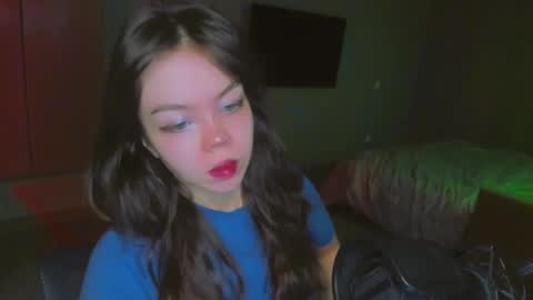 Snapshot of haribo_asmr chatting on March 1, 7:41 am Miss Hari online show from March 1, 7:41 am