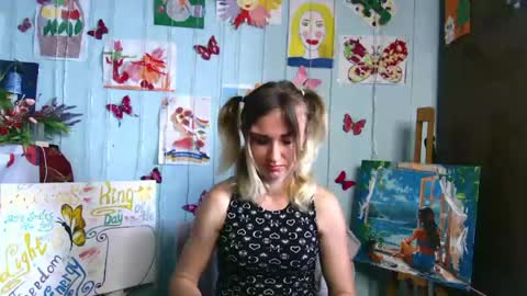 Mery online show from May 18, 2:56 pm