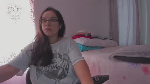 Natii  online show from February 4, 8:46 pm