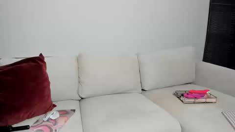 Snapshot of harmonie_marquise chatting on October 18, 12:48 am Harmonie Marquise online show from October 18, 12:48 am