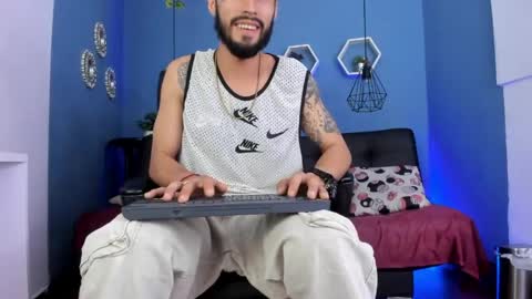 harold_999 online show from April 28, 2:27 am