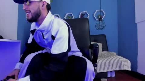 harold_999 online show from May 24, 3:58 am