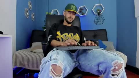 harold_999 online show from May 20, 4:20 am