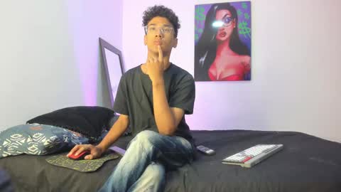 HARRY online show from March 3, 1:12 pm