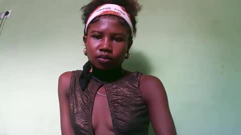 hasleyinah online show from March 3, 8:43 am