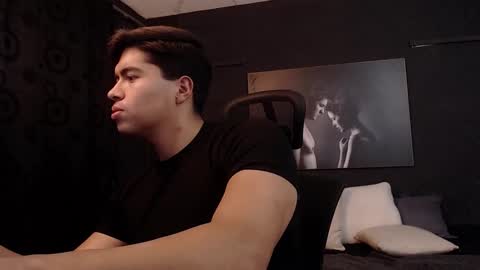 hat_guy01 online show from February 13, 11:08 pm