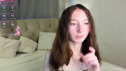 Lola online show from October 27, 9:20 am