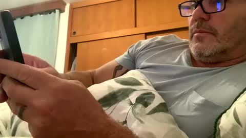 hawks2113 online show from February 24, 1:35 am