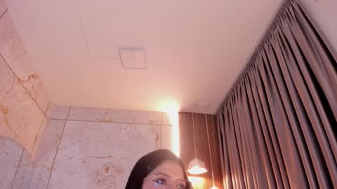 haylenpark online show from December 1, 11:30 am