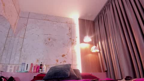 haylenpark online show from September 25, 11:50 am