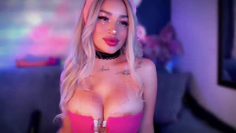 Marie online show from February 6, 2:11 am