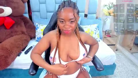 hazel_lanee online show from November 1, 11:04 pm