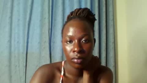 hazel_tess online show from November 20, 1:21 pm