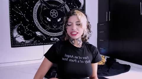 Hazell Witch online show from March 5, 1:28 pm