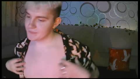 Justin online show from March 1, 6:45 pm