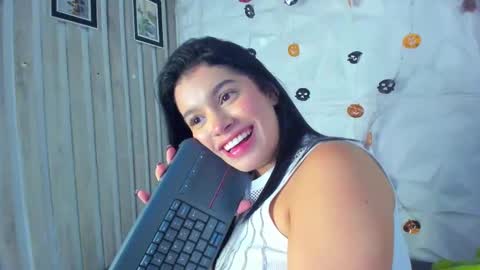 Snapshot of heather_dowd chatting on October 18, 5:11 am heather online show from October 18, 5:11 am