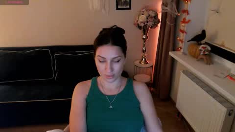 Heaven girl online show from November 6, 11:30 pm