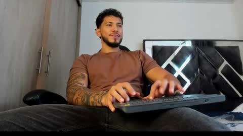 Thor online show from April 4, 9:33 pm