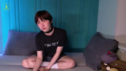 HEEJIN online show from March 21, 8:24 pm