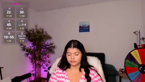 Snapshot of helen_miller chatting on October 16, 12:32 am helen_miller online show from October 16, 12:32 am