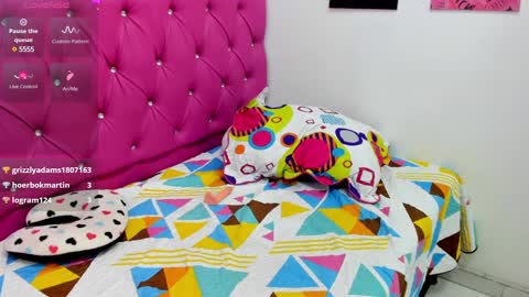 Helen online show from March 7, 9:06 pm